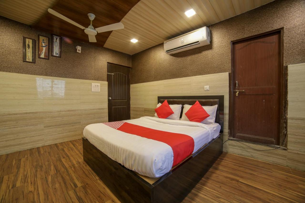 Oyo Flagship Hotel Chandani Rāipur Exterior foto
